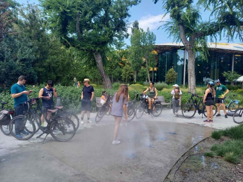 Budapest Highlights Bike Tour with a local guide - A Beautiful Introduction to Budapest in 3.5 Hours