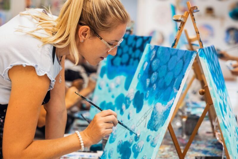 Budapest: Paint and sip experience - A Creative Break in Budapest’s Downtown