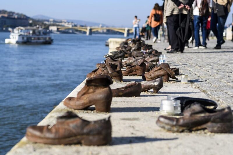 Budapest: Parliament, Christmas Market and Ferris Wheel - An In-Depth Look at the Tour Experience