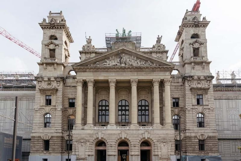 Budapest: Parliament & Its Surroundings Tour with Folk Music - Final Thoughts