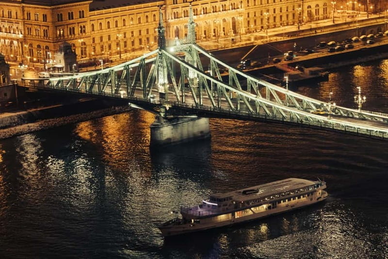 Budapest: Parliament Panorama Cruise - The Experience: What You Can Expect