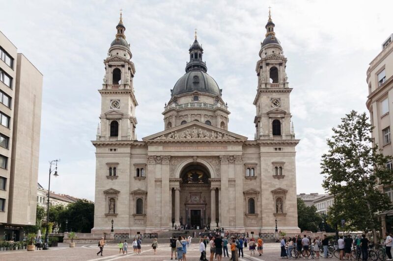 Budapest: Pest Side Walking Tour with Folk Music Performance - A Deep Dive into the Pest Side Walking Tour
