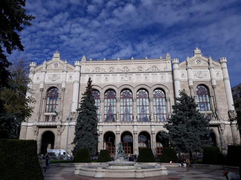 Budapest: Pest Side Walking Tour with Folk Music Performance - Final Thoughts