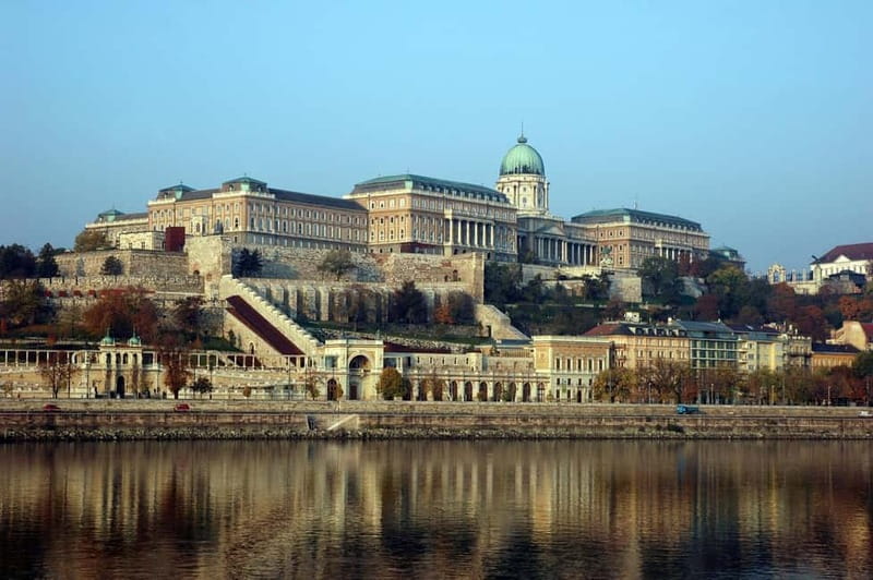 Budapest: Private River Cruise on a Yacht on the Danube - Key Points