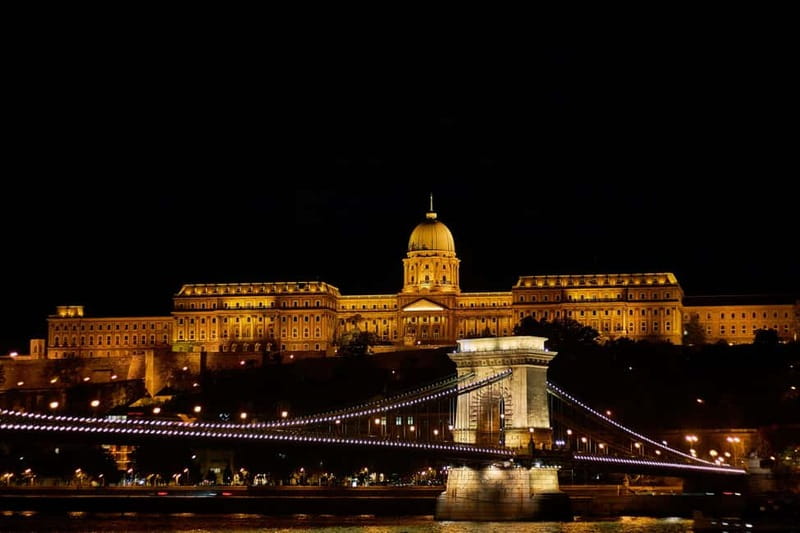 Budapest: Private River Cruise on a Yacht on the Danube - FAQ