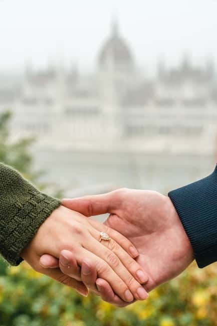 Budapest: Secret Proposal Photoshoot at Buda Castle - What Youll Receive