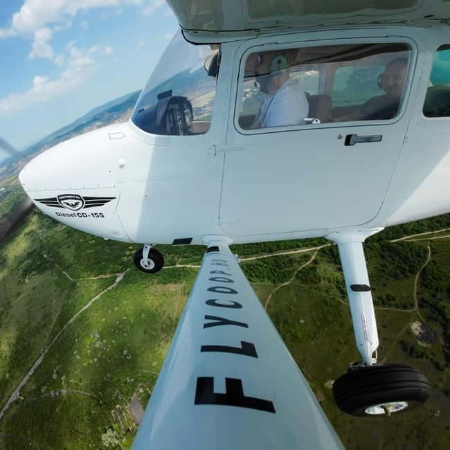 Budapest Sightseeing Flight with Cessna C172 - Real Traveler Perspectives
