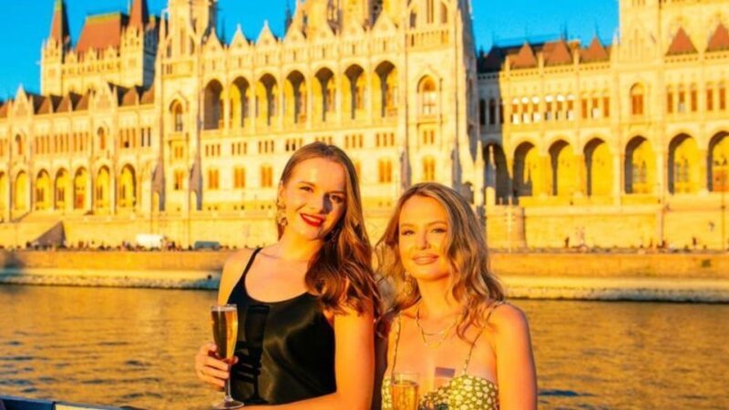 Budapest: Sip & Sail Danube Cruise with Prosecco Cocktails - The Experience: What You Can Expect
