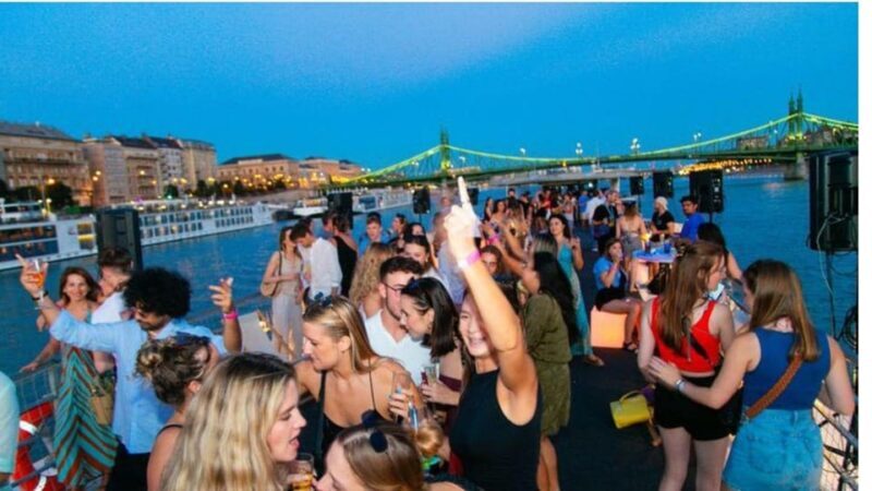Budapest: Sip & Sail Danube Cruise with Prosecco Cocktails - Authenticity and Value