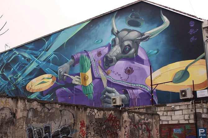 Budapest Underground Ruin Bar Tour With Drinks & Street Food - Recommended for Various Occasions