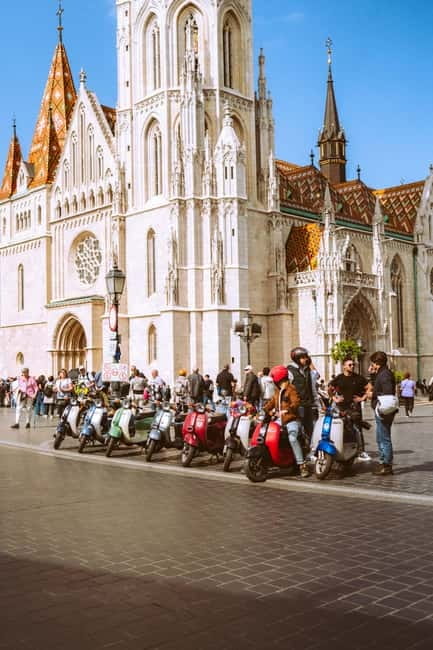 Budapest: Vintage Scooter Sightseeing Tour - What Makes This Tour Special?
