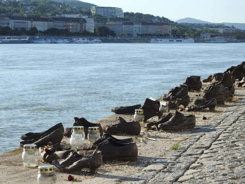 Budapest: Walking Tour to the Shoes Memorial and Parliament - Why Choose This Guided Walking Tour?  
