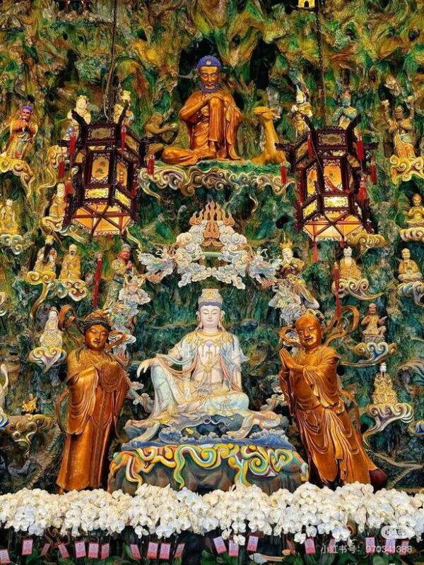 Buddhist tour of Longhua temple and vegetarian noodles - Practical Details and Considerations