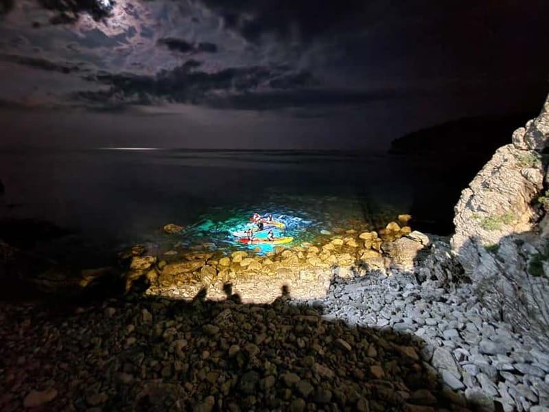 Budva: 2-Hour «Night Lights» Kayak Tour - Who Will Love This Tour?
