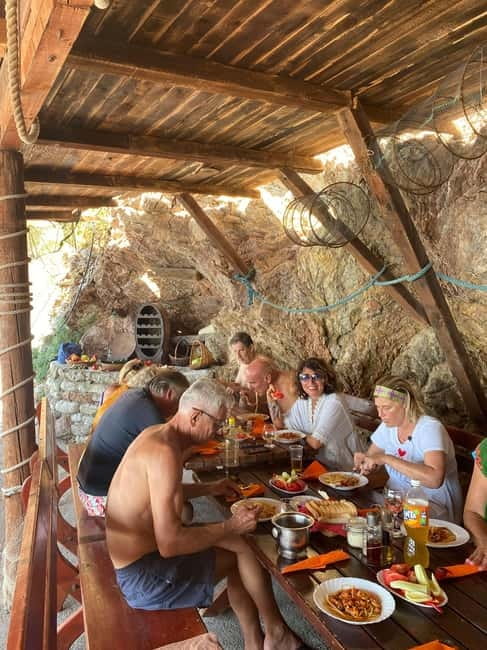 Budva: Hidden paradise tour with snorkeling and lunch - FAQs