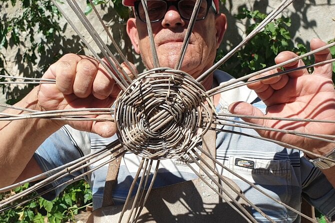 Build a Typical Sardinian Basket With Your Hands - Ask Away