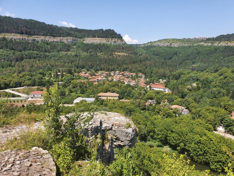 Bulgaria Private Tour: Basarabovo, Arbanasi, Veliko Tarnovo - Exploring Arbanasi