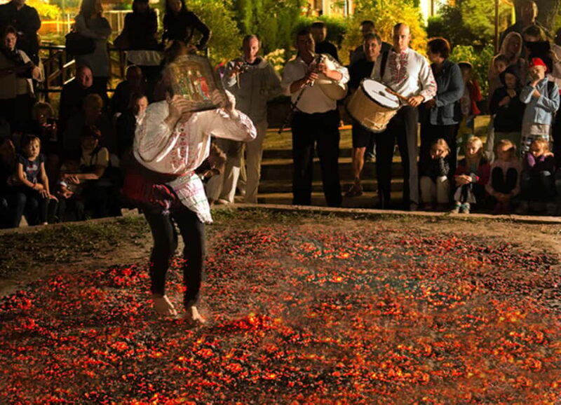 Bulgarian Village Folklore Show with Dinner - Food and Drink: Authentic Bulgarian Flavors