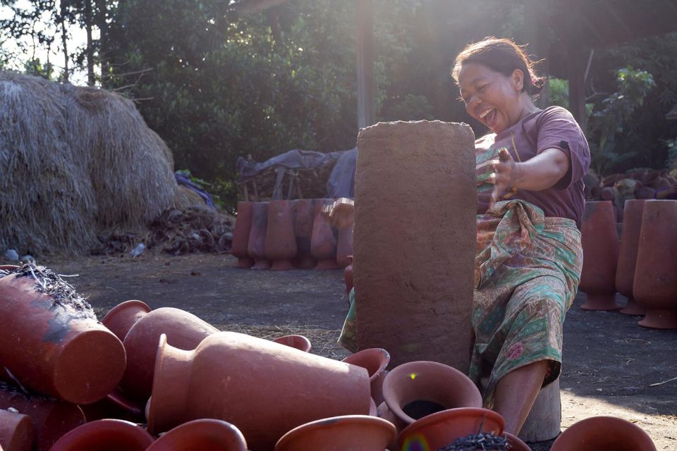Bumi Gora/Kuta Tour - Sukarara Village