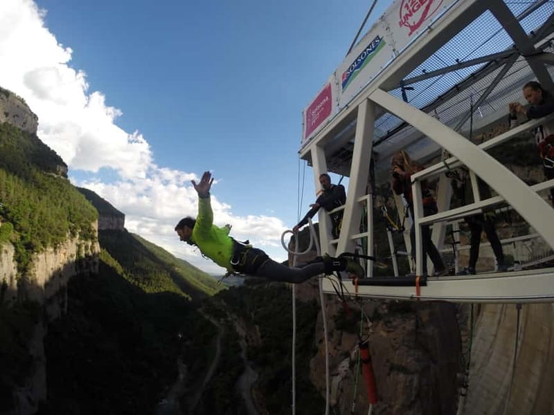 Bungee Jump from 122m + Transport from Barcelona - FAQ