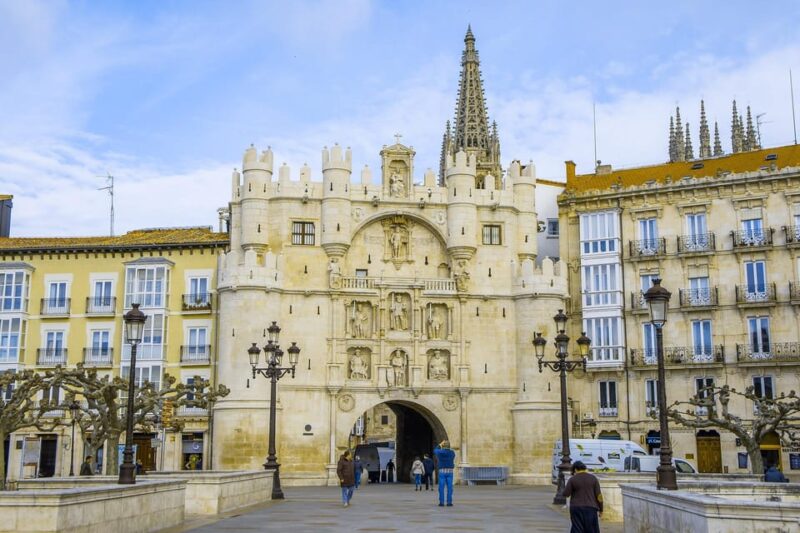 Burgos - Old Town Private Historic Walking Tour - Itinerary Details