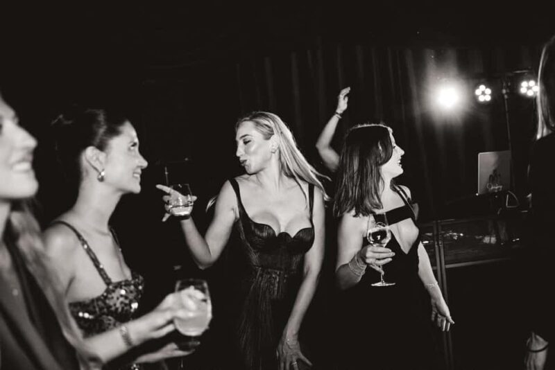 Burlesque Dinner Club in Vienna - What’s Included and What’s Not