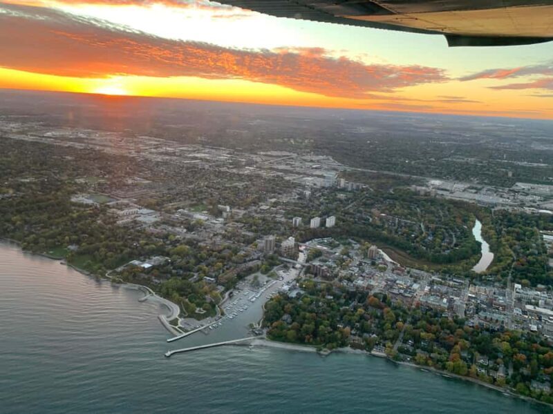 Burlington: Lake Ontario Shoreline Scenic Flight Experience - What Makes This Experience Special