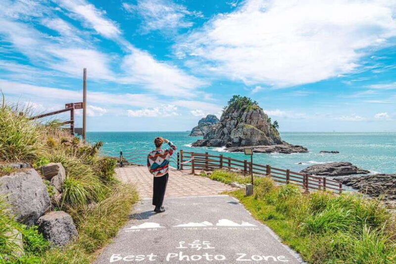 Busan: Max Out City Highlights Full-Day Tour - Huinnyeoul Culture Village: Scenic Coastal Charm