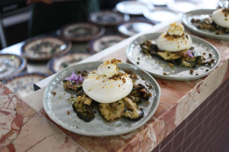 Byron Bay: Cocktails & Long Lunch 3hr Cruise Set Menu - The Value of the Experience