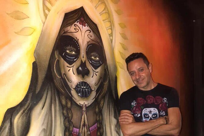 Cabaret Show and Mixology Cocktails in a Mexican Cantina - The Sum Up