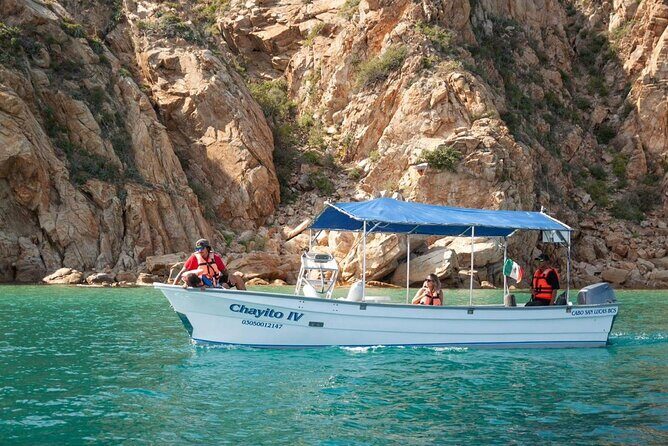 Cabo Arch Glass Bottom Boat: Hotel PICKUP, Arch & Lovers Beach - Key Points