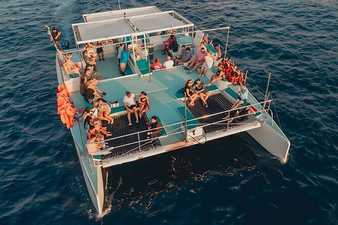 Cabo Catamaran Cruise  Arch, Snorkeling, Open Bar & Snacks - A Detailed Look at the Cabo Catamaran Cruise Experience