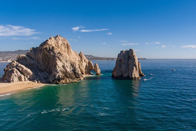 Cabo Clearboat to the Arch Tour Marine Life and Iconic Views - What to Expect: The Itinerary