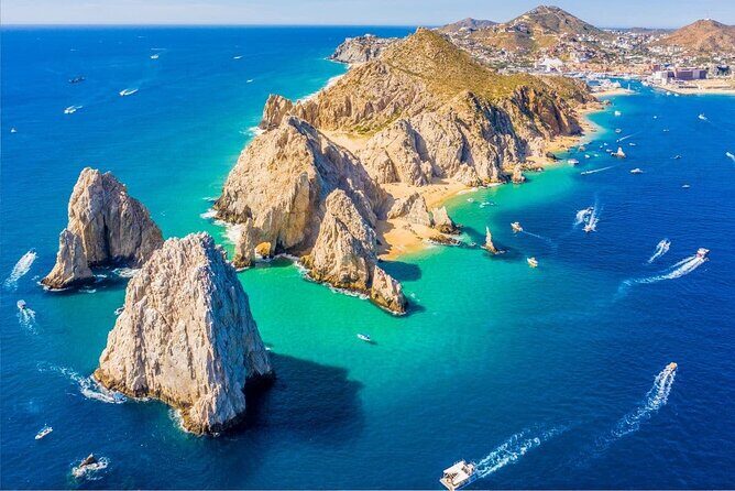 Cabo San Lucas Arch Tour and we go down to Playa del Amor - Key Points