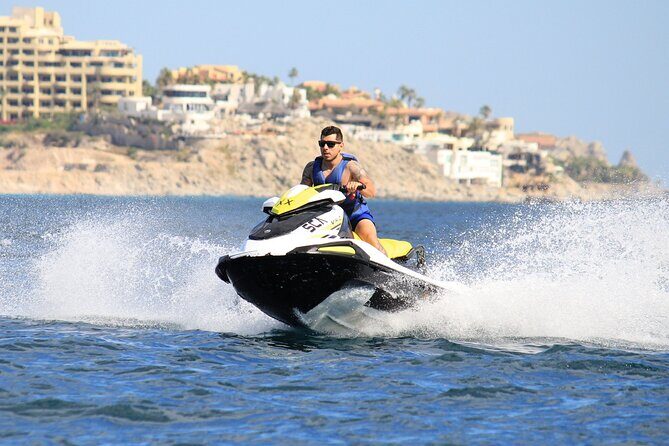 Cabo San Lucas Bay Guided Jet Ski 1 hour Rental - FAQ
