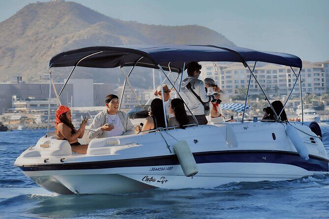 Cabo San Lucas Private Yacht Tour with Snorkel - Key Points