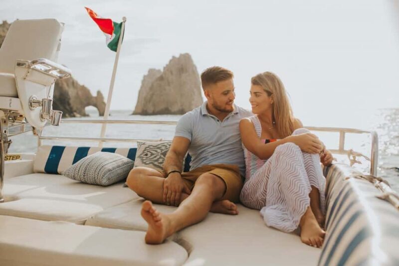 Cabo San Lucas: Romantic Dinner on a Private Yacht - A Close Look at the Experience