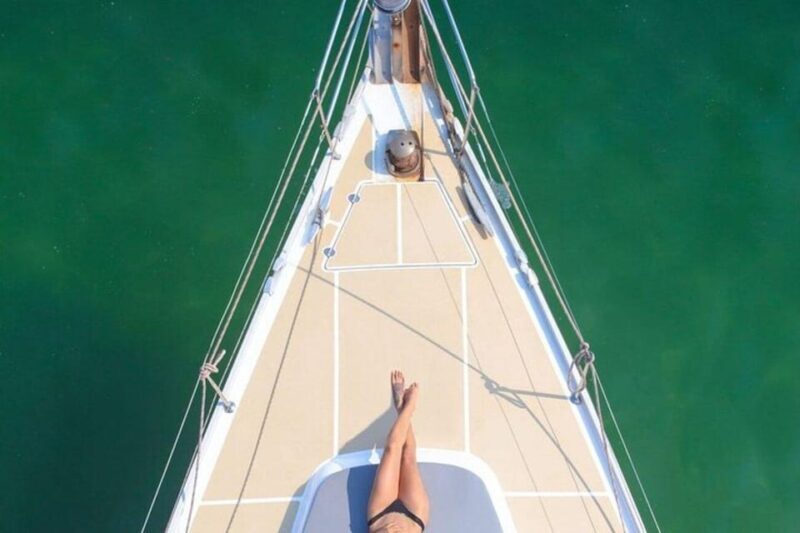 Cabo San Lucas: Snorkeling and Sailing Cruise with Lunch - FAQ