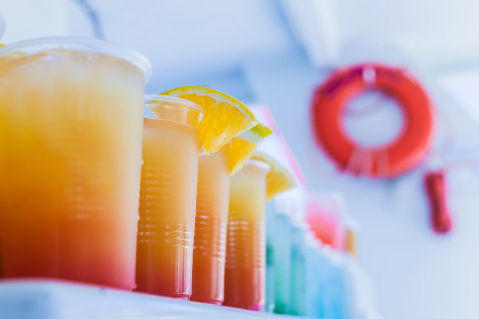 Cabo San Lucas: Sunset Dinner Cruise - Recommended Attire