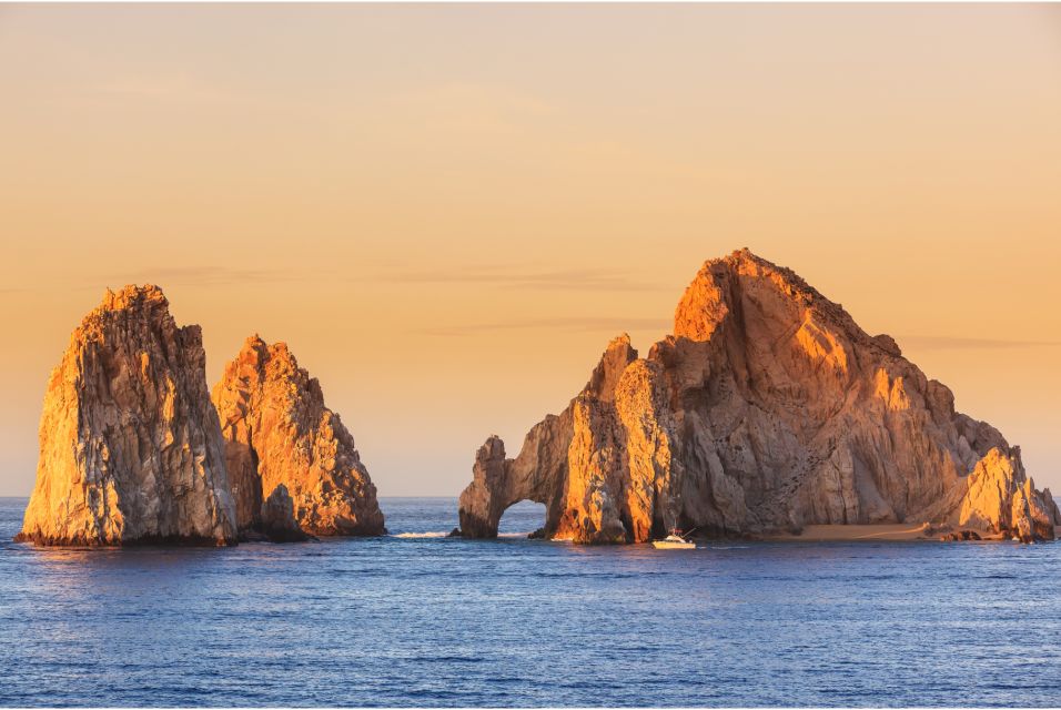 Cabo San Lucas: Sunset Dinner Cruise With Domestic Open Bar - Delicious Dinner and Drinks Included
