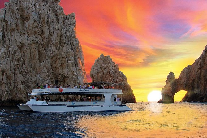 Cabo San Lucas Sunset Dinner Cruise With Open Bar - Inclusions and Amenities
