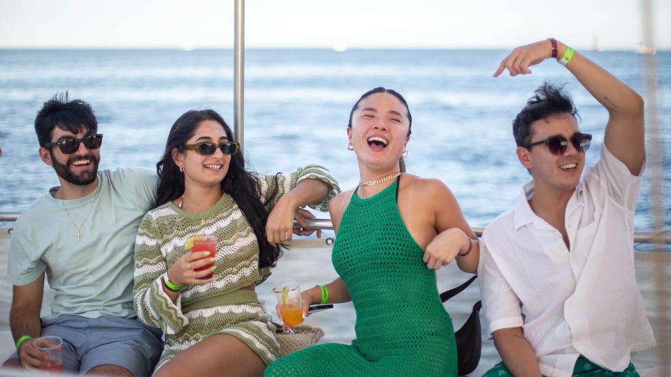 Cabo San Lucas: Sunset Party Cruise With Open Bar - Sunset Viewing and Free Time