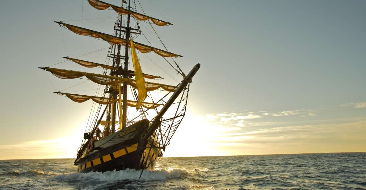 Cabo San Lucas: Sunset Pirate Ship Cruise With Dinner Show - Stunning Sunset Views