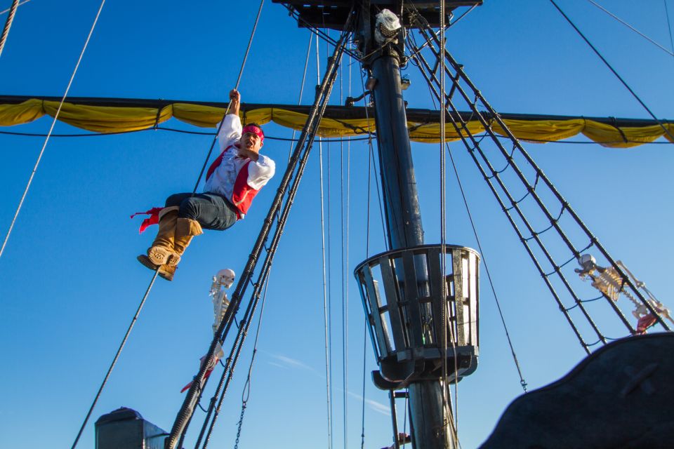 Cabo San Lucas: Sunset Pirate Ship Cruise With Dinner Show - Pirate Show Highlights