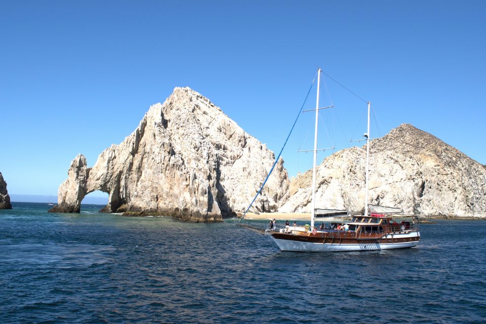 Cabo San Lucas: Sunset Yacht Cruise W/Chef Dinner & Open Bar - Included