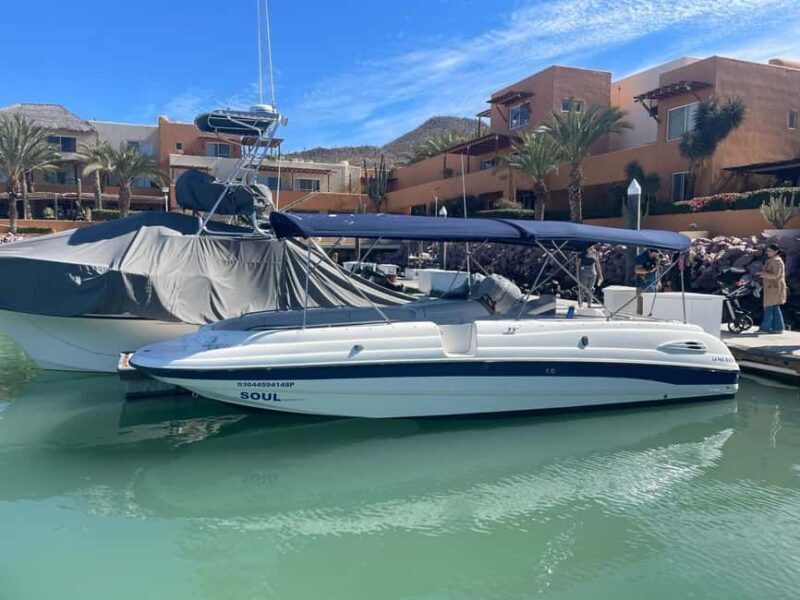 Cabo Yacht Tour to Lovers or Pelícano Beach + Beach Time - The Experience in Practice