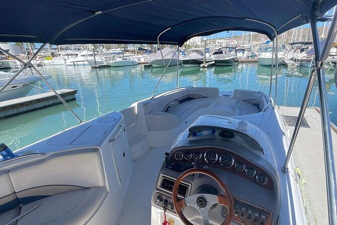 Cabo Yacht Tour to Lovers or Pelícano Beach + Beach Time - Value and Practicality