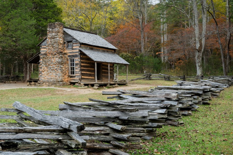 Cades Cove: Self-Guided Sightseeing and Driving Audio Tour - Historic Churches and Cabins