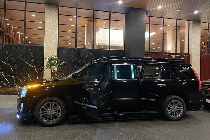 Cadillac Escalade Executive Limousine, PUJ to Punta Cana & Bavero - Comfort and Style  