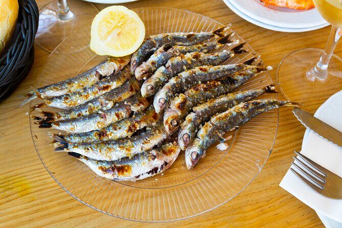 Cadiz Food Tour: Tapas, Drinks and Delights with a Local - Starting Point: Cádiz Town Hall